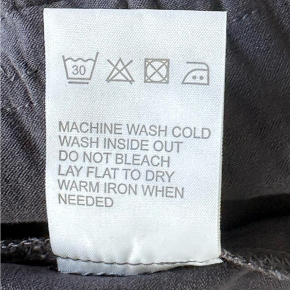 NEW CHASER Gray Acid Wash Sleeveless V-Neck Jumpsuit Jogger Cuff Leg Size Small - Picture 10 of 11